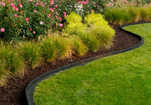 Rubberific Debuts New Premium Landscape Edging Imc Outdoor Living Rubberific Premium Landscape Edging Will Be Sold Nationwide At Lowe S Beginning This Spring
